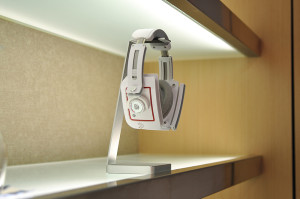 Image4_LXUA2 E-One Aluminum Headset Holder provides a practical way of storing your prized headphones when not in use