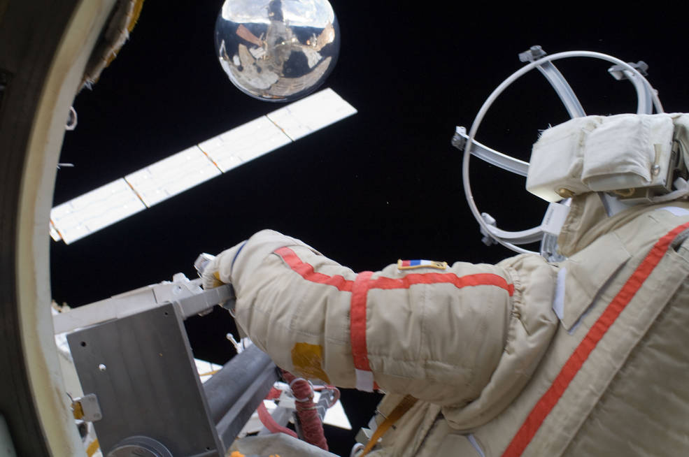 NASA Television to Air Russian Spacewalk at International Space Station