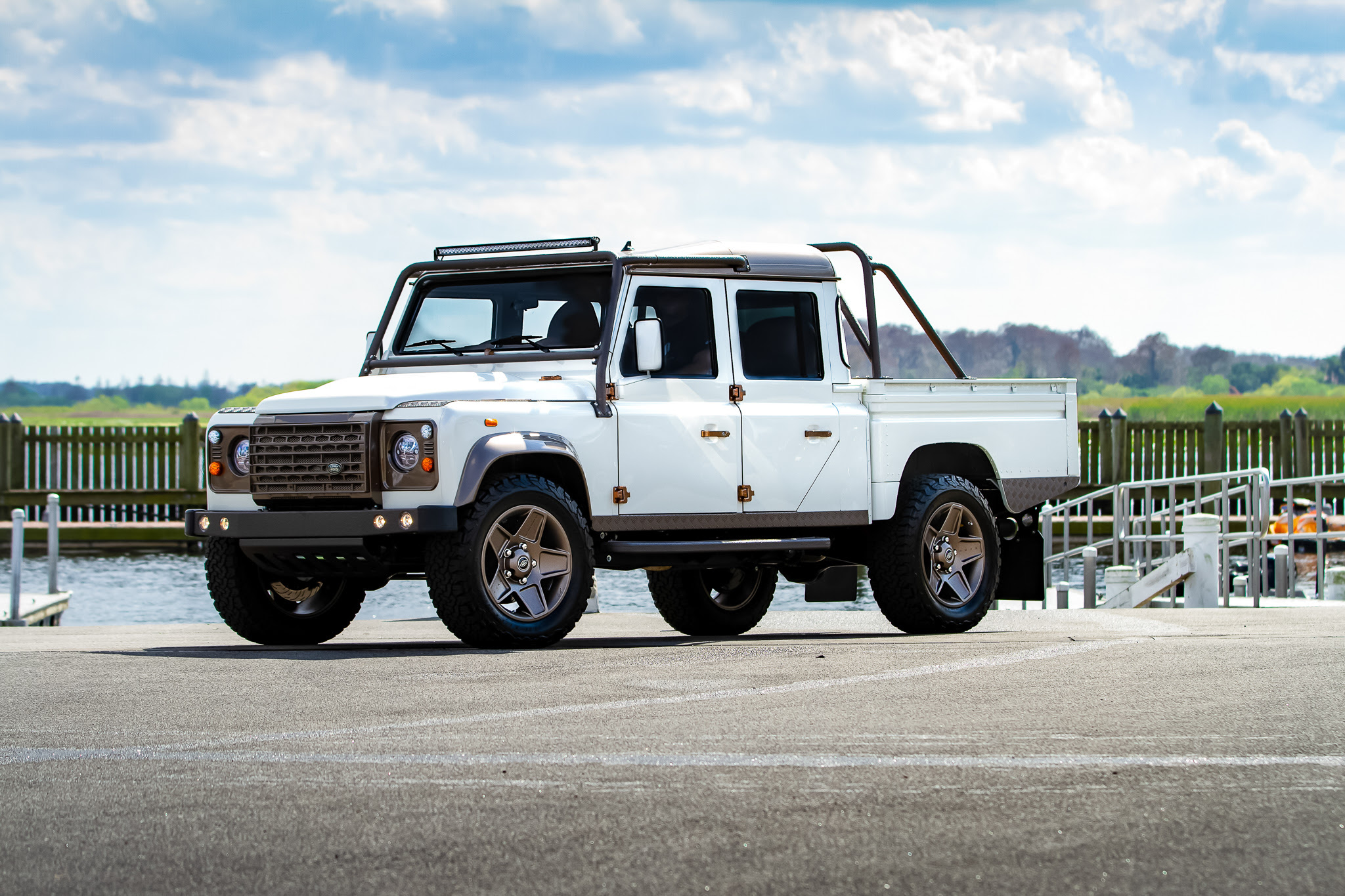 No-Limits Build Revealed by E.C.D. Automotive Design is a Custom Defender 130, the Epitome of Opulence on an Off-Road Legend