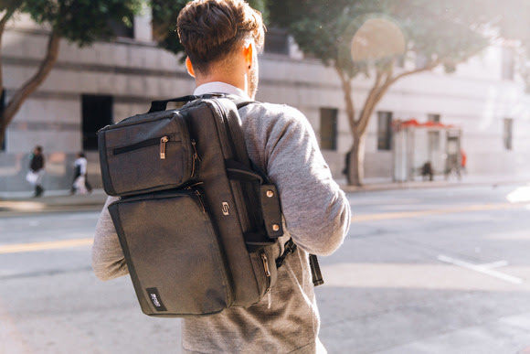 Amazon Affiliate: The Best Selling Laptop Bag in the US