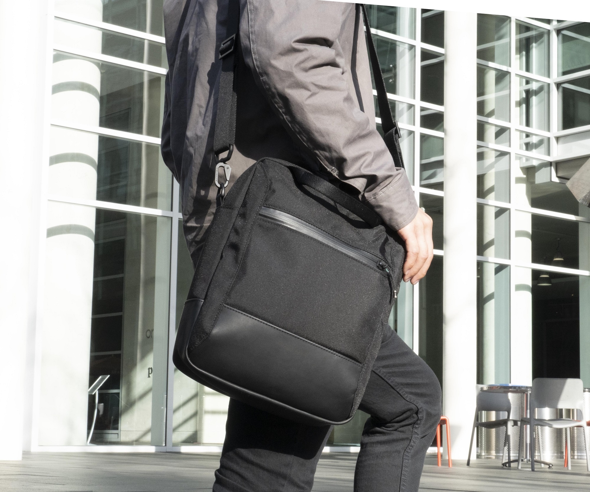 WaterField Unveils Hitch Crossbody Laptop Brief for New Apple MacBook Air and iPad Pro