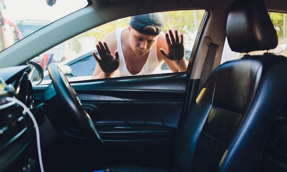 What You Should Do if You Get Locked Out of Your Car