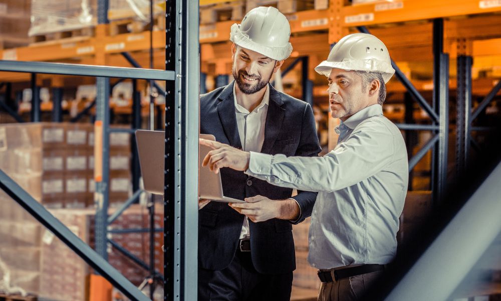 How To Improve Worker Communication in a Warehouse