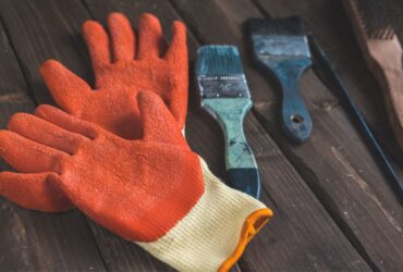 Reasons Why Nitrile Is Better Than Latex and Vinyl