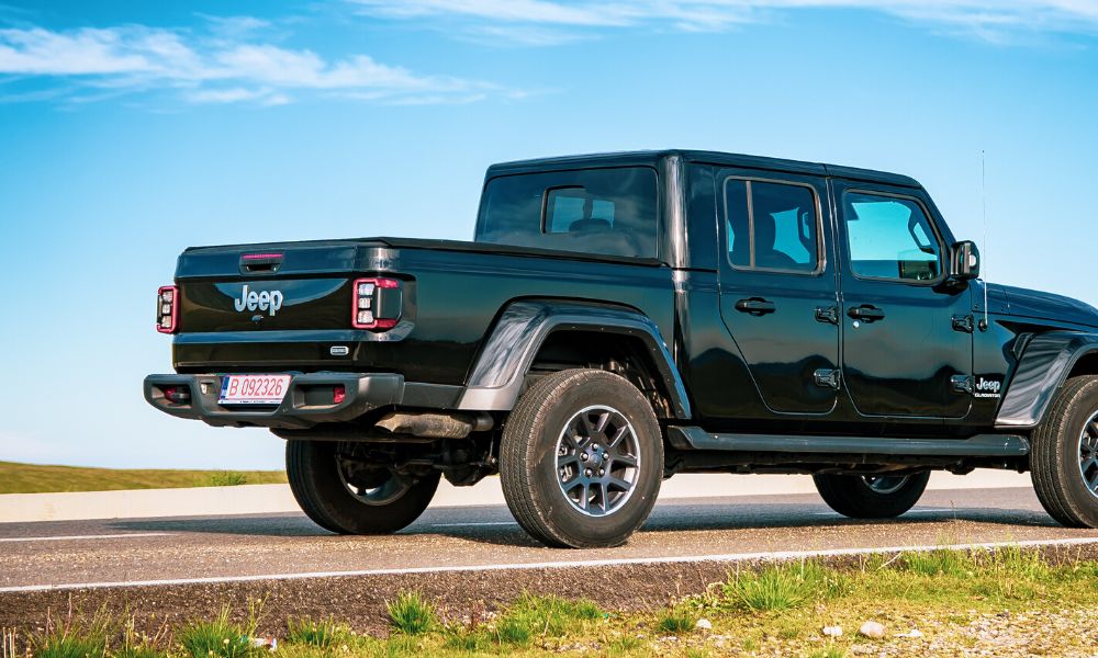 Comparing Different Eras: The Jeep Gladiator