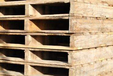Best Practices To Dispose of Wooden Pallets