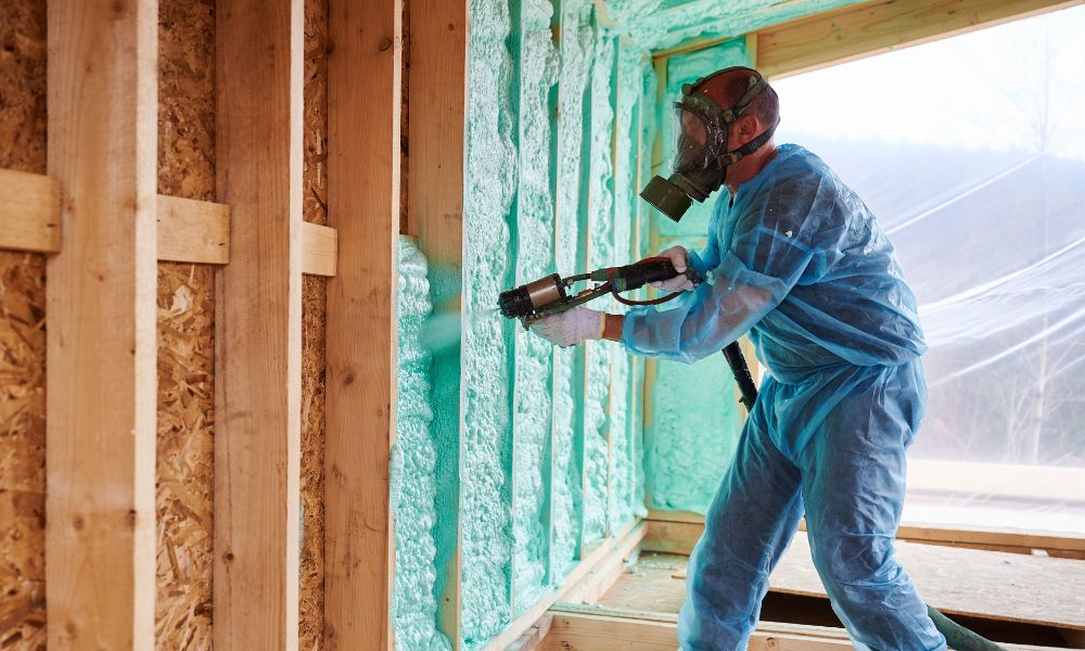 Summer Safety Tips for Spray Foam Insulation Contractors
