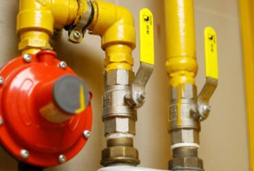 5 Signs Your Business Might Need Gas Line Repair