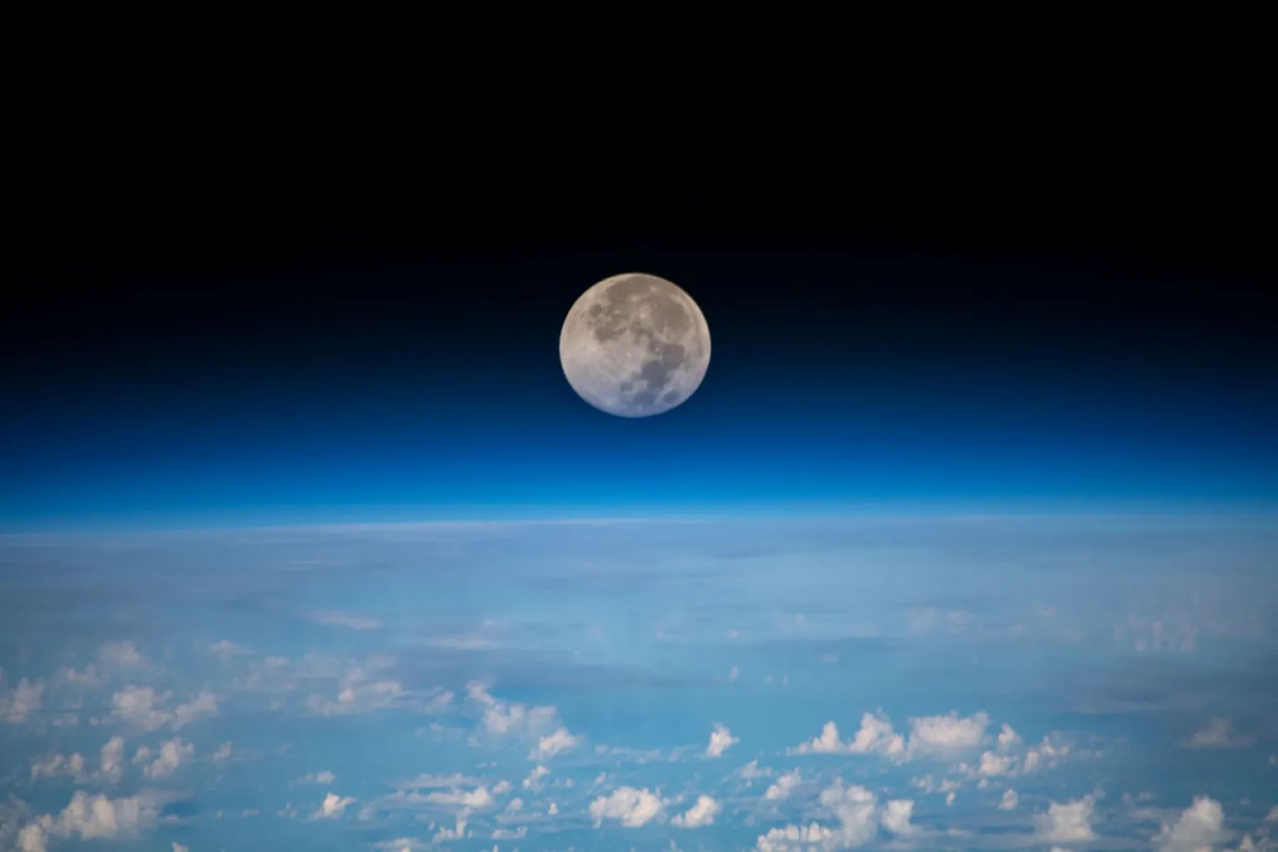 Space Station Research Advances NASA’s Plans to Explore the Moon, Mars